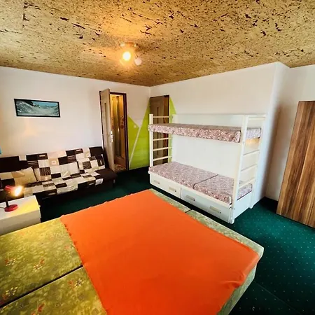 Ferienhaus Apart-bungalovy Gitka